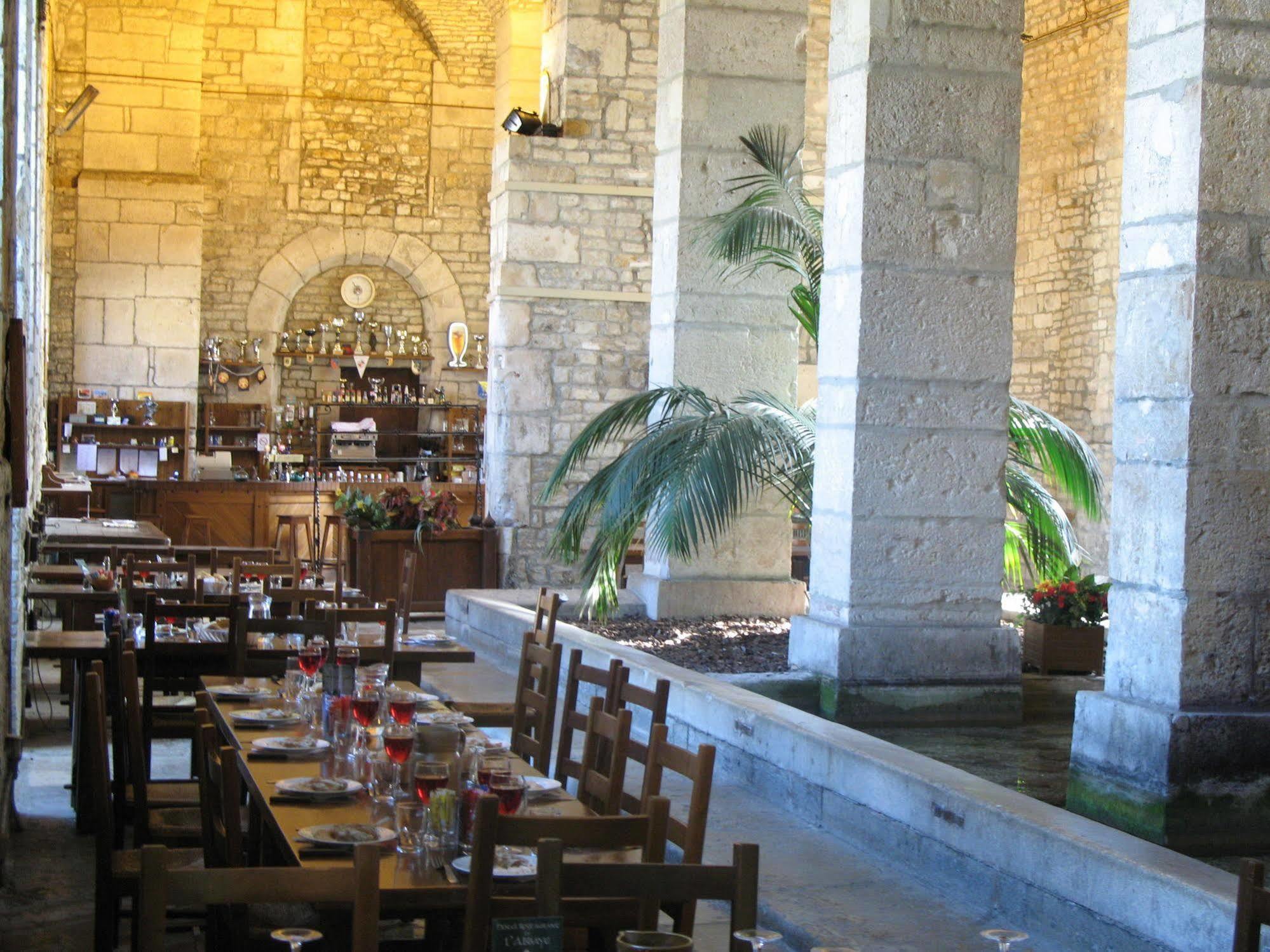 Hotel Restaurant De L'Abbaye Clairvaux Luaran gambar